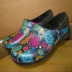 CROCS Clogs Waterproof Danish Style Shoes Women's  Size 11